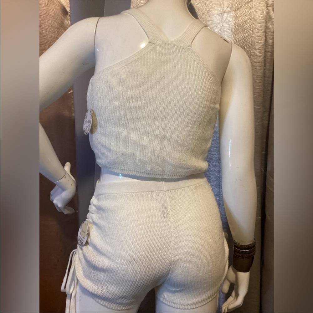 Short and cropped top set - Picture 2 of 3